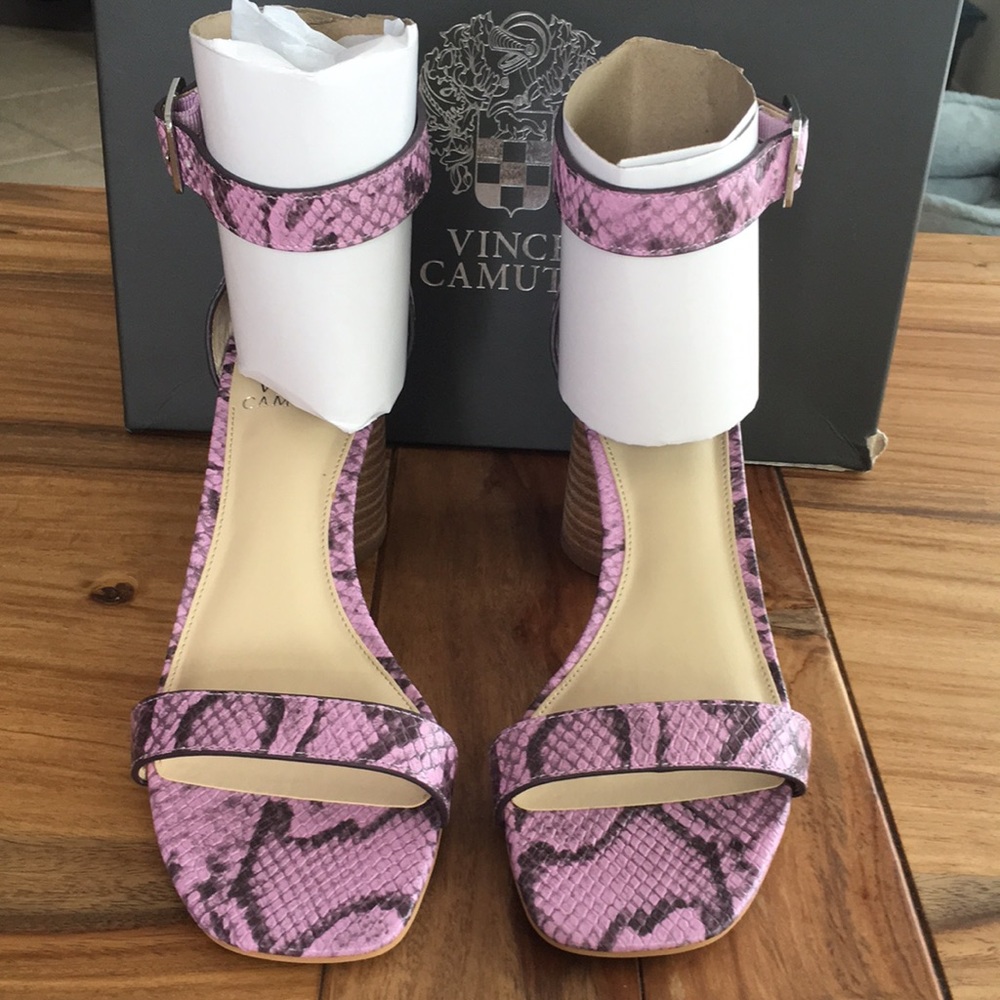NIB Vince Camuto Mejorla Pink and Gray Heeled Sandals Brand New